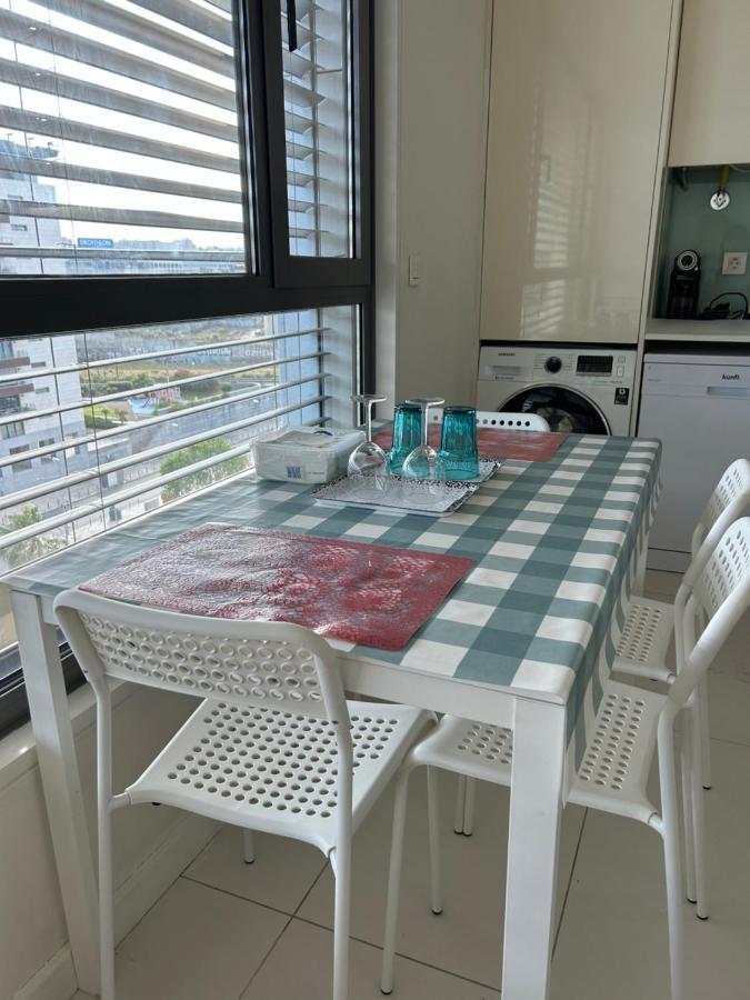 Yingying Apartamento With A Free Parking Space Lisbon Exterior photo
